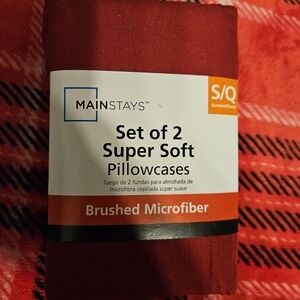 Mainstays Red Brushed Microfiber Pillowcases - Set of 2